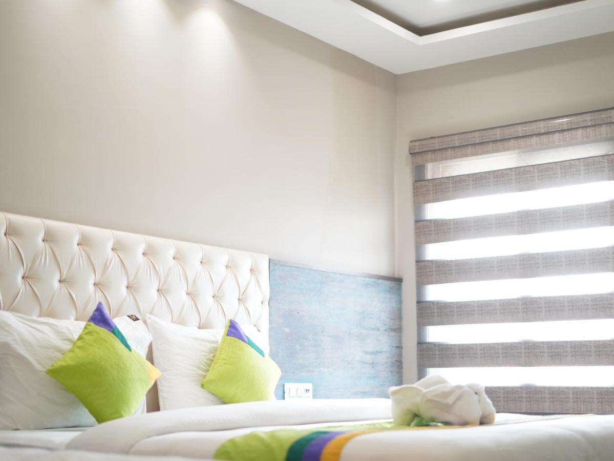 City View Luxury Near Railway Station Hotel
